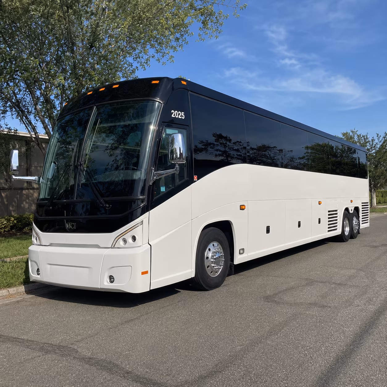 overflow parking shuttles for high attendance services in new braunfels